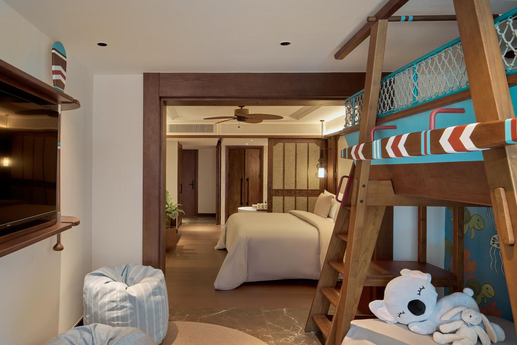 Family Concierge Junior Suite Lagoon Access